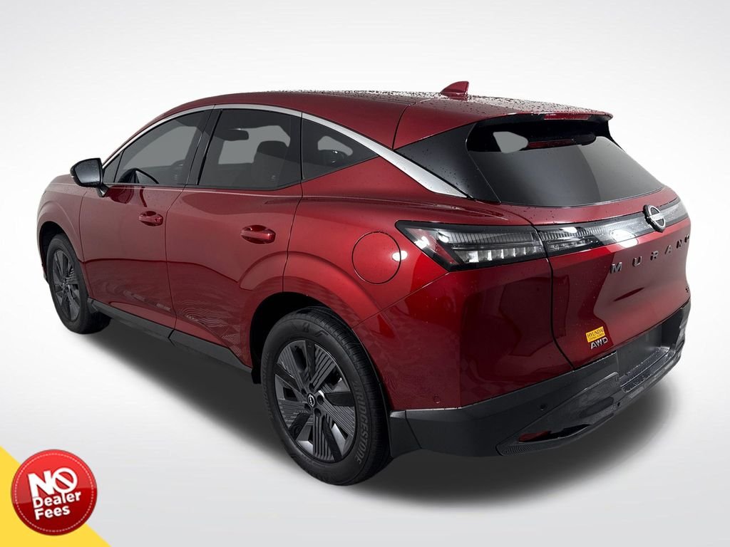Used 2025 Red Nissan SL image 6