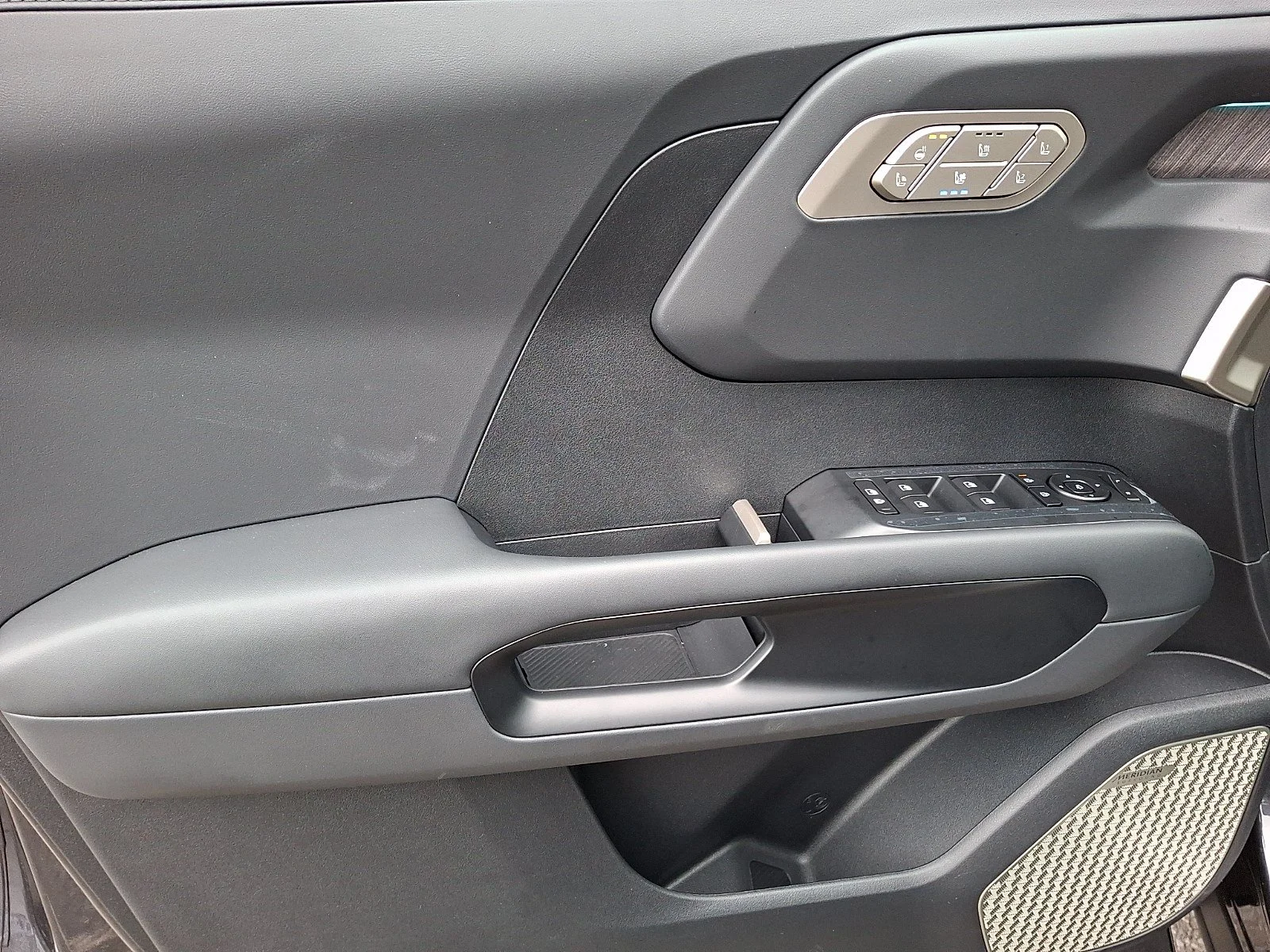 New 2027 Panthera Metal Kia SX-PRESTIGE image 5
