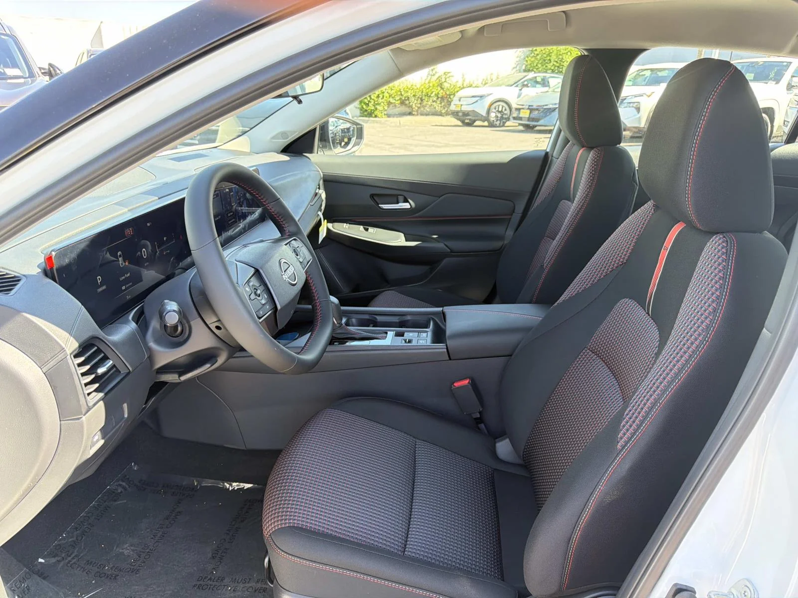 New 2027 Aspen White Tricoat/Super Black Nissan SR image 22