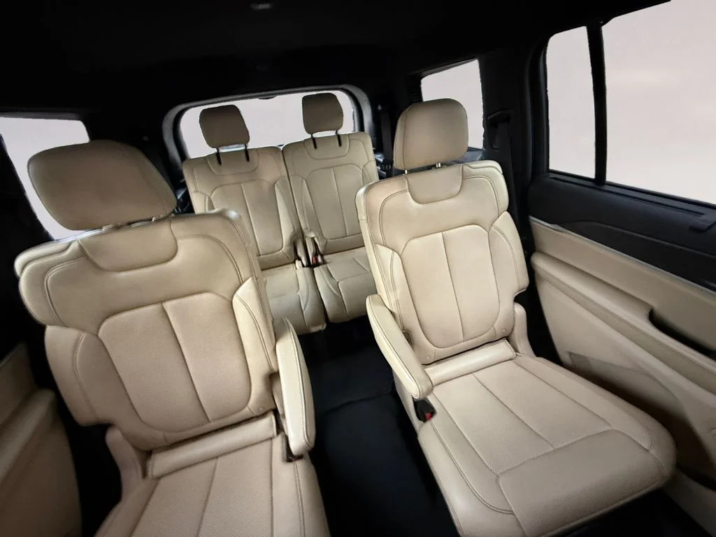 Used 2023 Gray Jeep Limited image 18