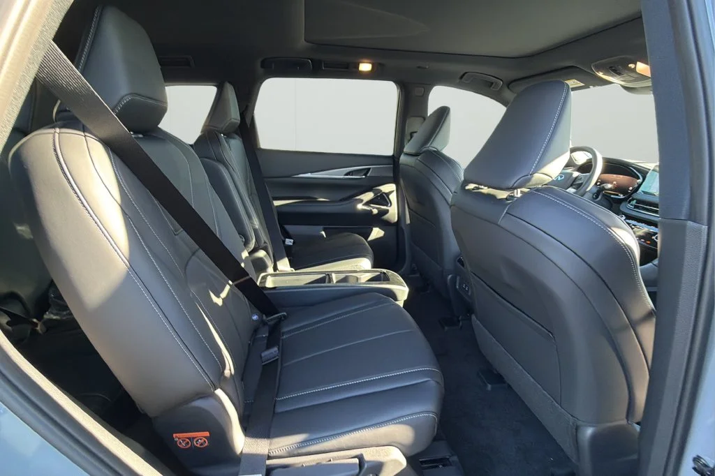 New 2027 HARBOR GRAY INFINITI Sport AWD image 12