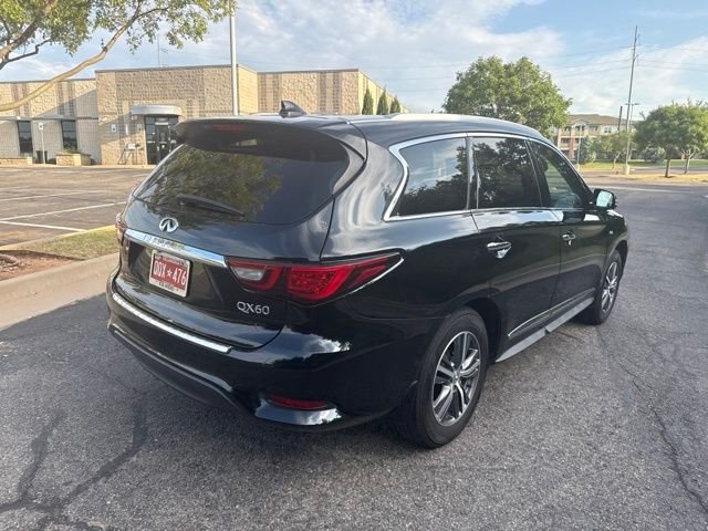 Used 2020 Black INFINITI LUXE image 4