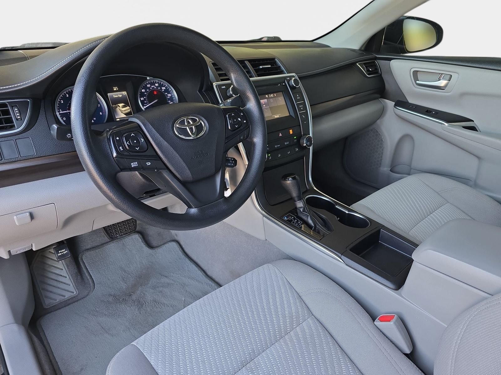Used 2017 Gray Toyota LE image 18
