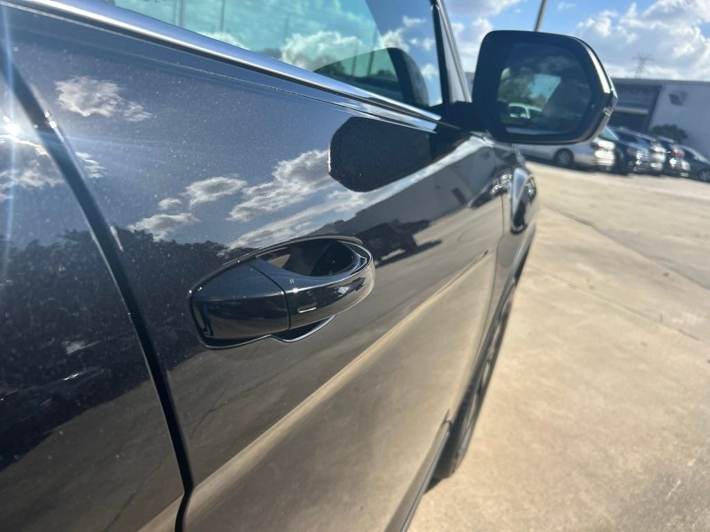 New 2026 Black Volkswagen SE w/Technology image 30