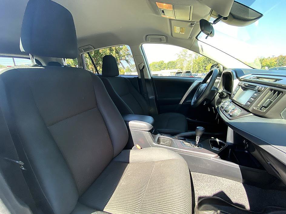 Used 2018 Silver Sky Metallic Toyota LE image 23