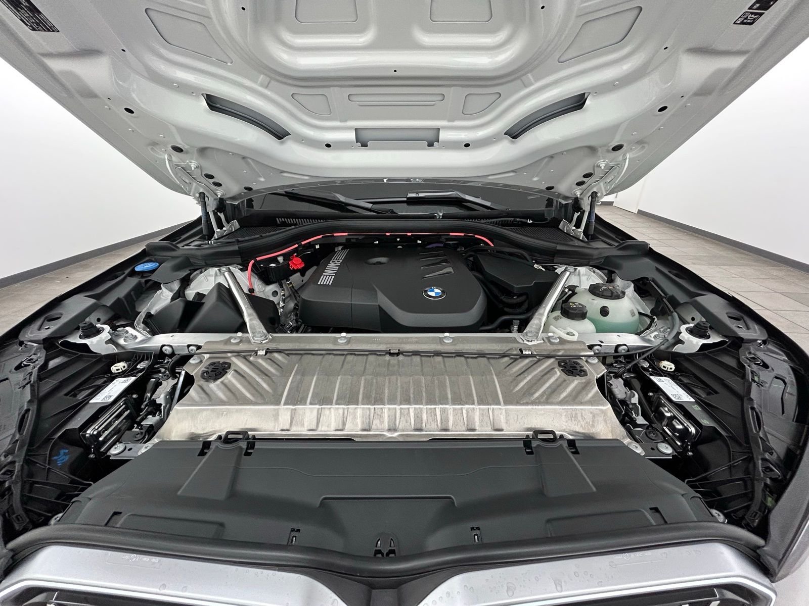 New 2026 Alpine White BMW 30 xDrive image 39