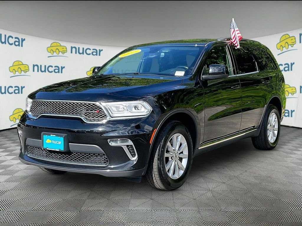 Used 2022 Black Dodge SXT image 3