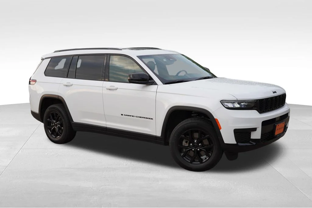 Certified Used 2024 Bright White Clearcoat Jeep Altitude X image 2