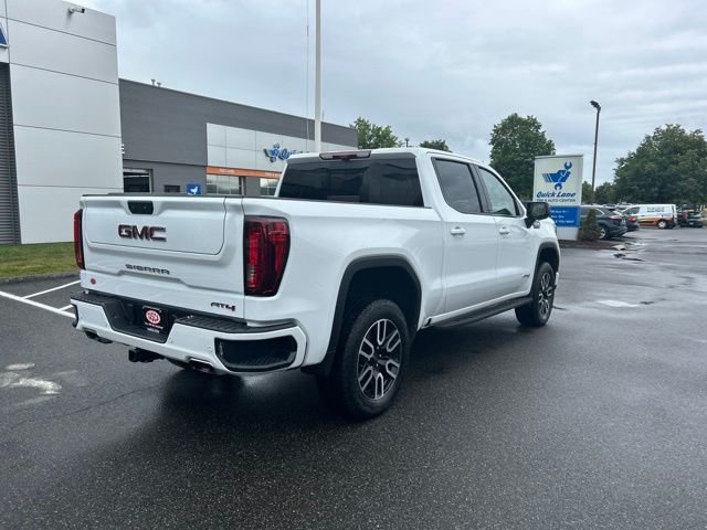 Used 2025 White GMC AT4 image 11