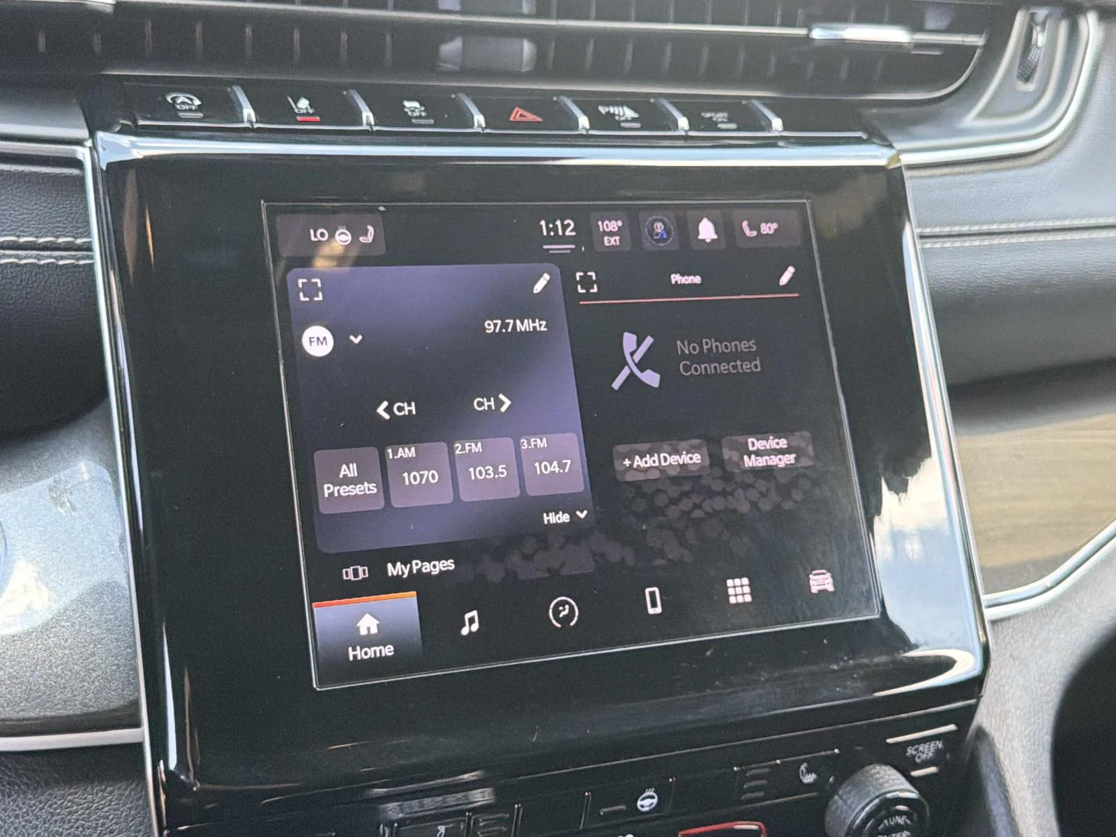 Used 2022 Diamond Black Crystal Pearlcoat Jeep Altitude image 13