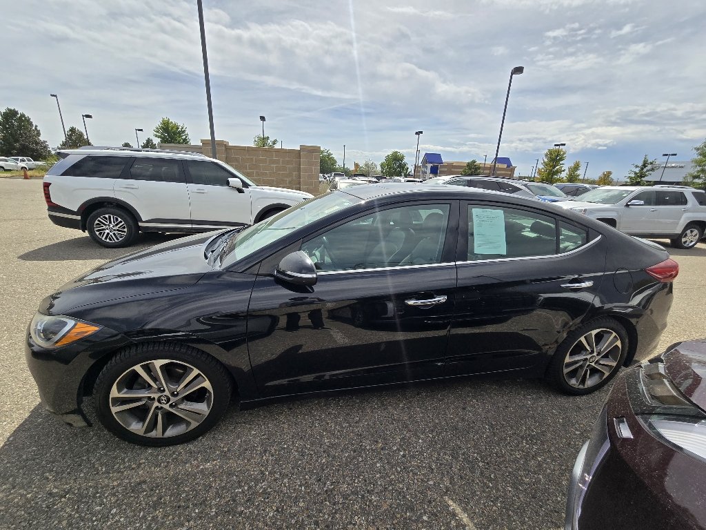 Used 2017 Phantom Black Hyundai Limited image 13