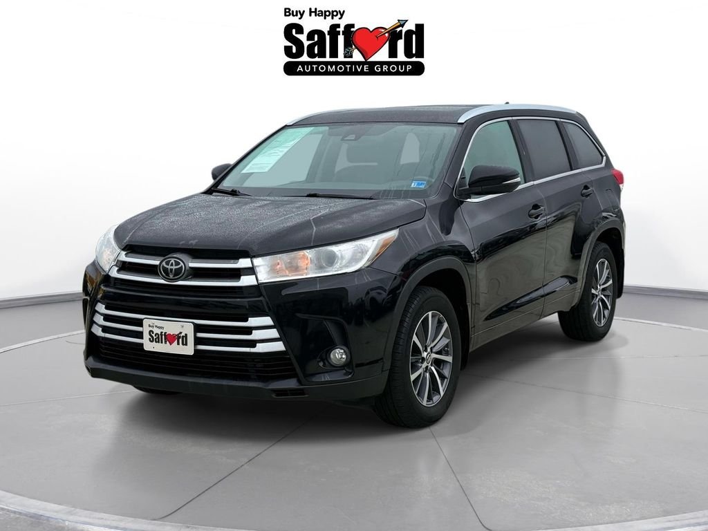 Used 2017 Black Toyota XLE image 1