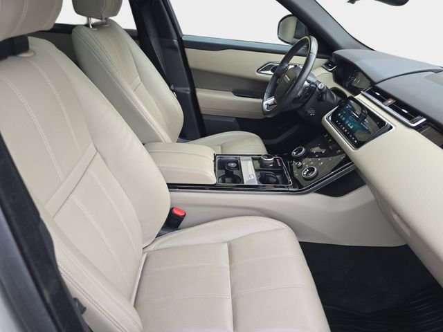 Used 2018 Silver Land Rover S image 12