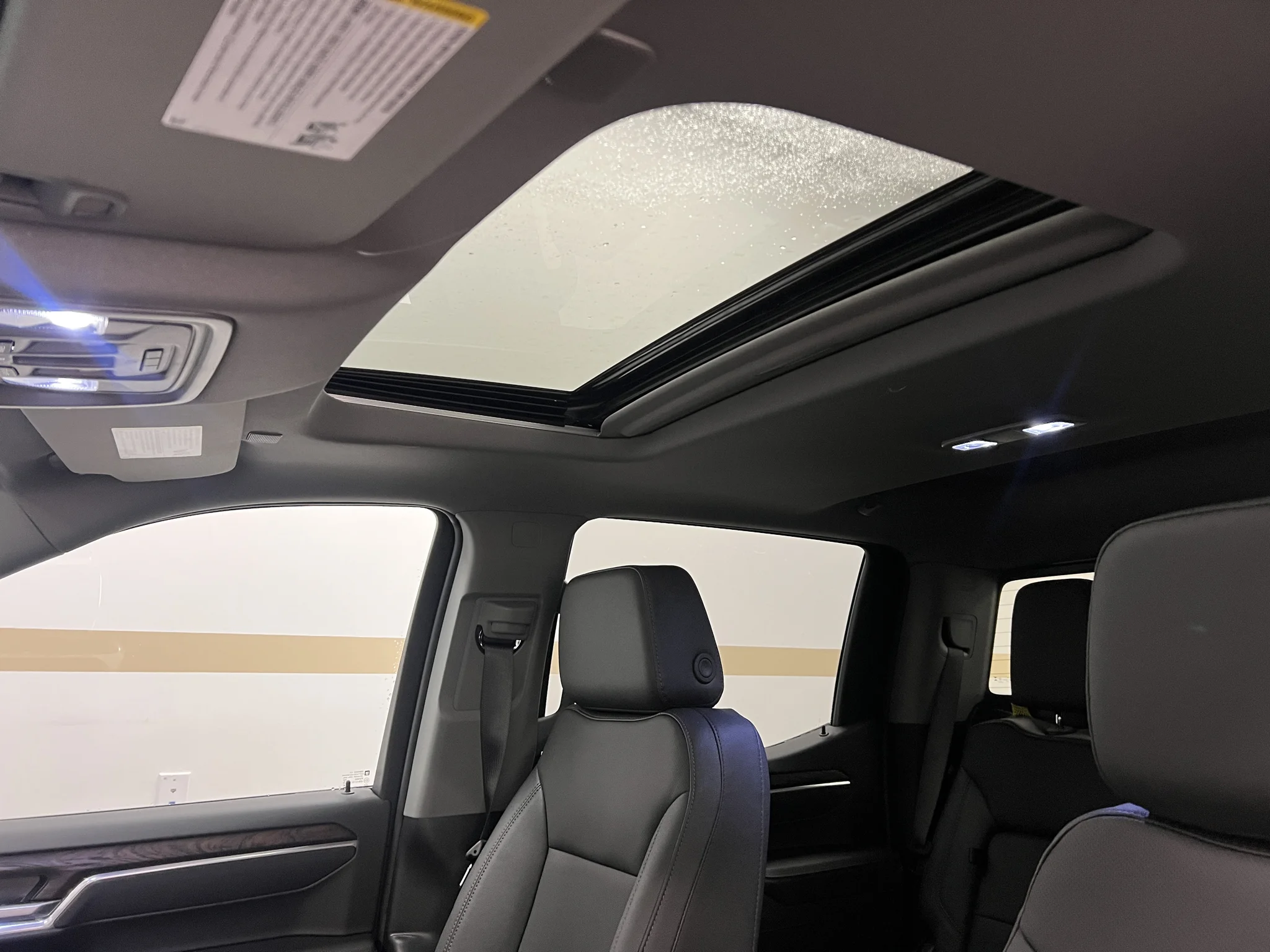 2026 GMC Sierra 1500 SLT - Photo 7