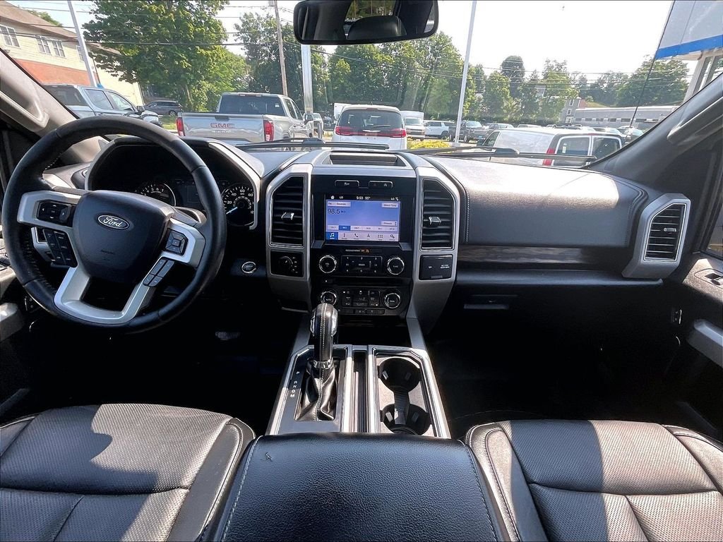 Used 2018 White Ford Lariat image 21