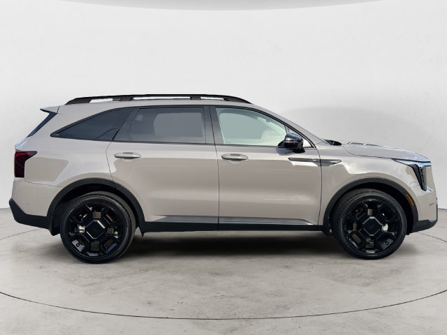 Used 2025 Wolf Gray Kia X-Line SX Prestige image 4