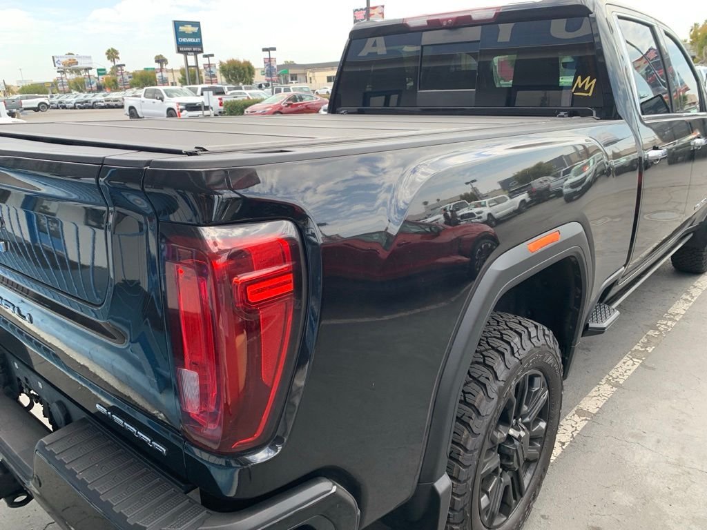 Used 2022 Black GMC Denali image 8