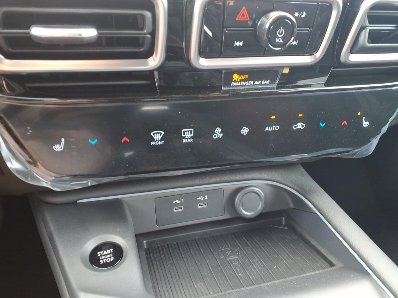 2026 Nissan Sentra SR White at Robbins Nissan