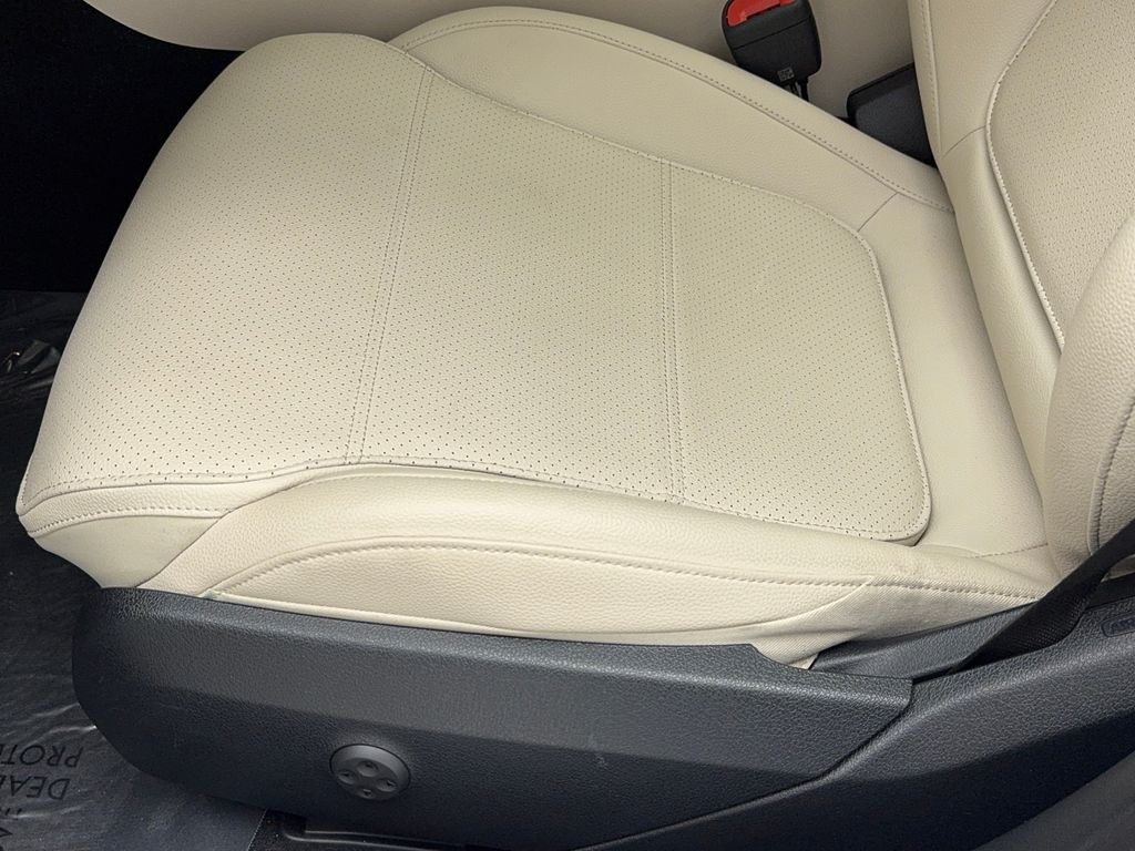 2024 Mercedes-Benz C-Class Sedan C 300 - Photo 40