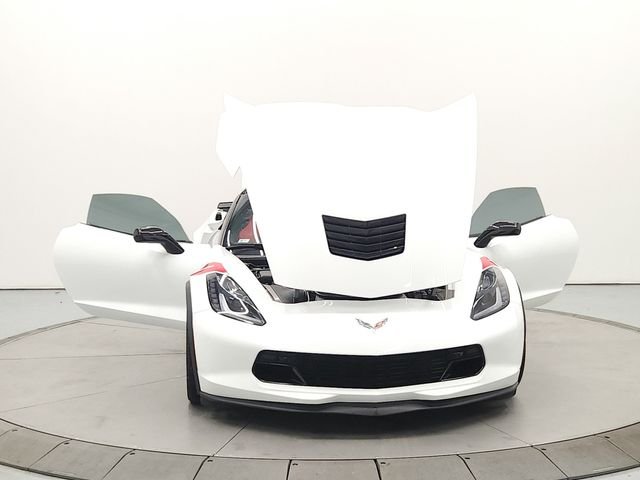 Used 2019 White Chevrolet Grand Sport image 10