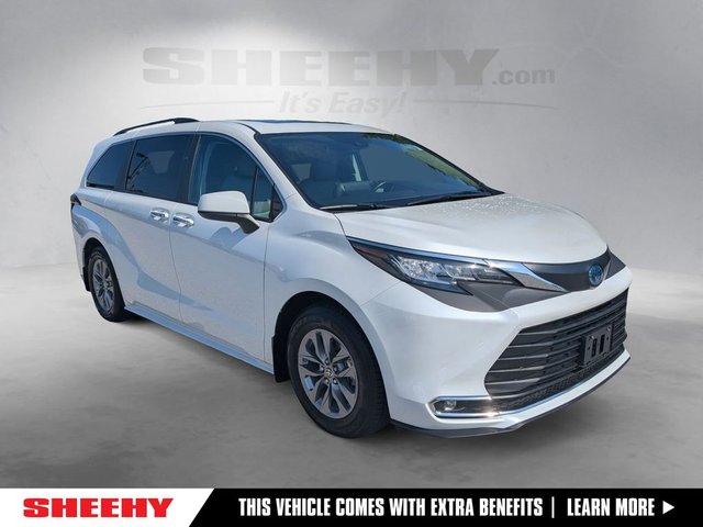 2023 Toyota Sienna XLE