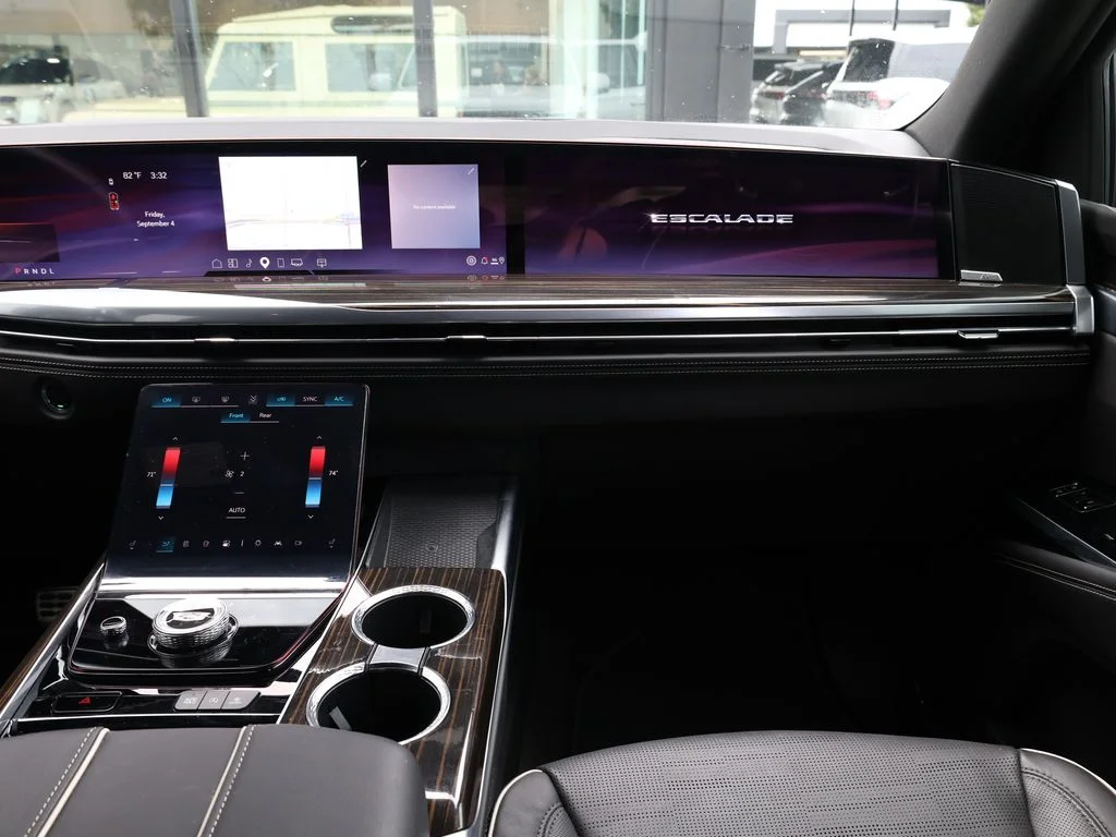 Used 2025 White Cadillac Premium image 29