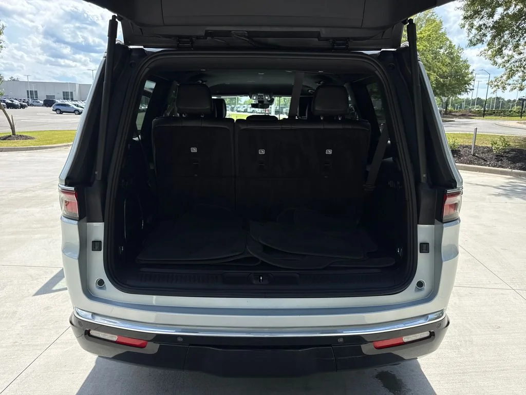 Used 2022 Silver Jeep Series II image 33