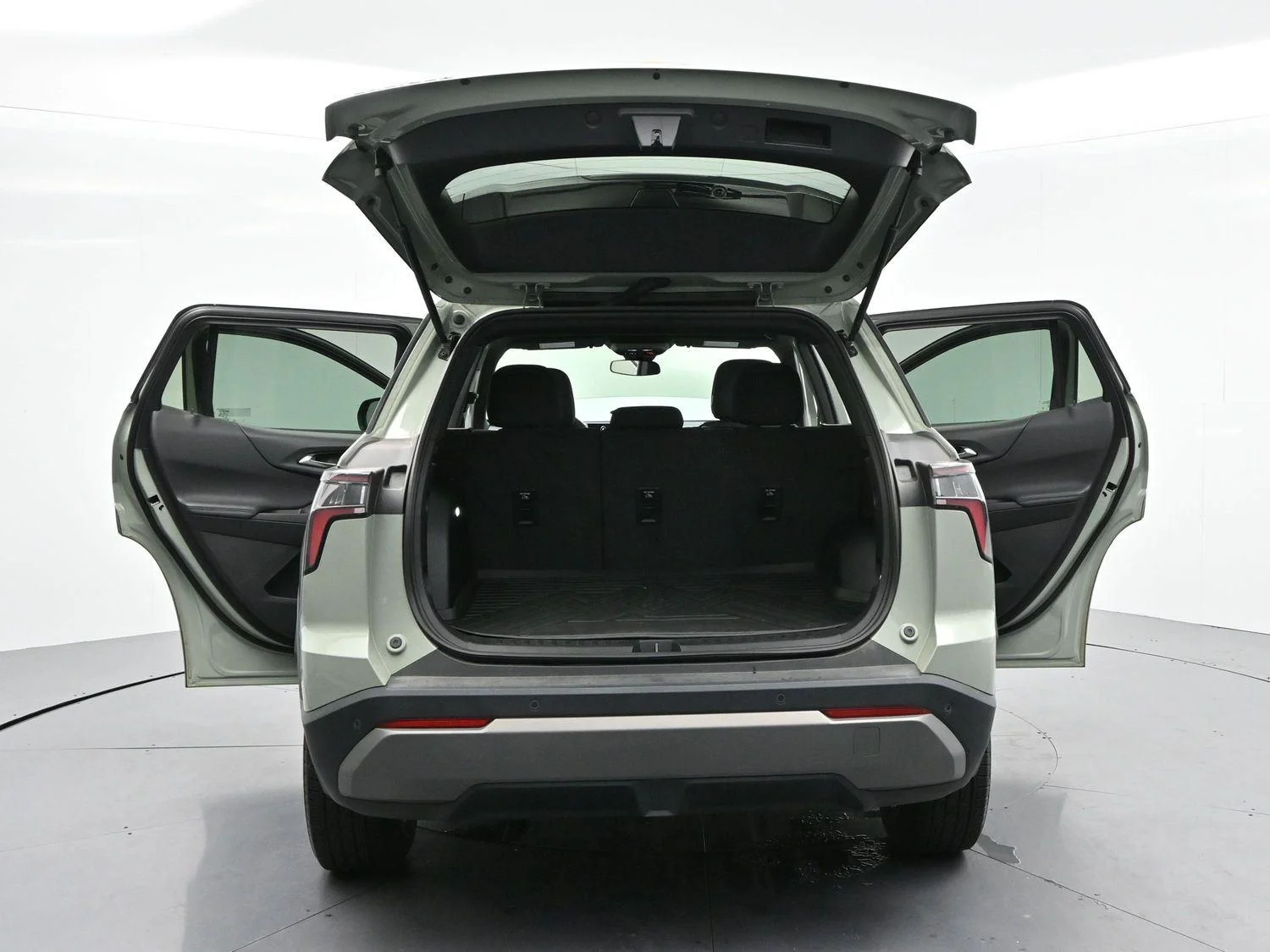 Used 2025 Cacti Green Chevrolet LT image 39