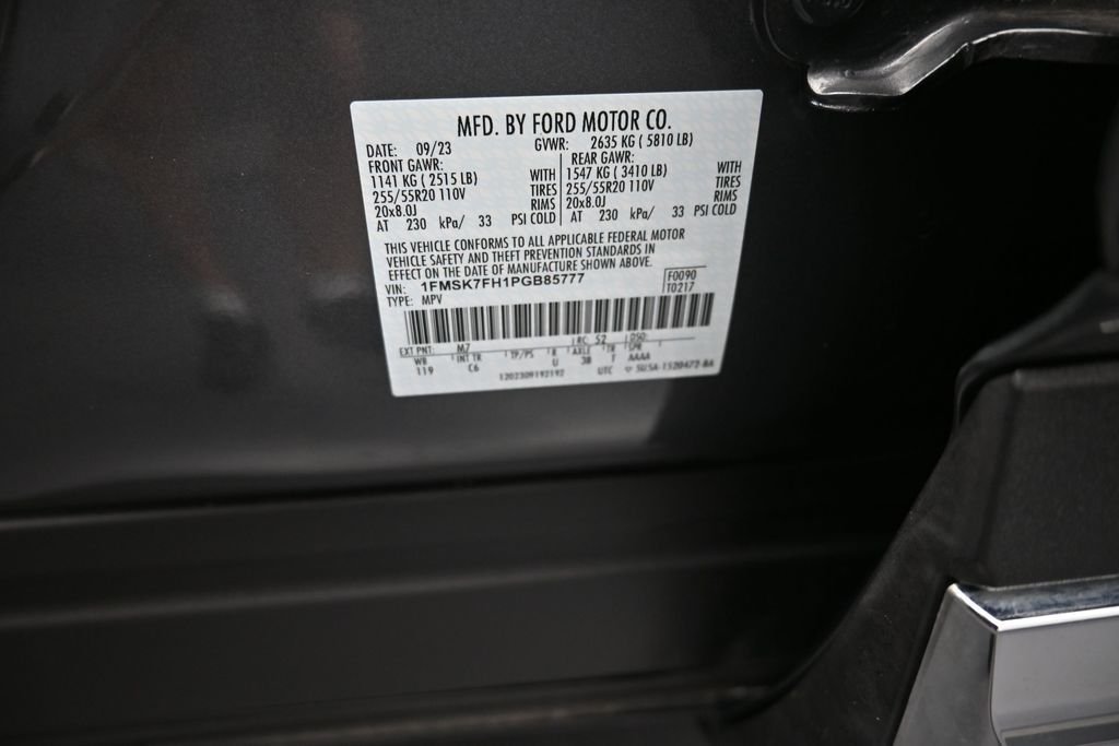 Used 2023 Gray Ford Limited image 19