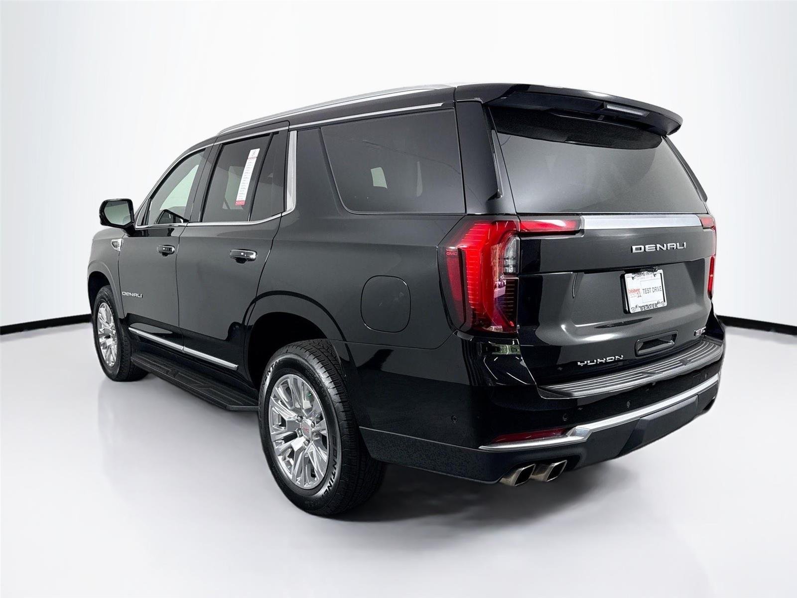 Used 2025 Onyx Black GMC Denali image 13