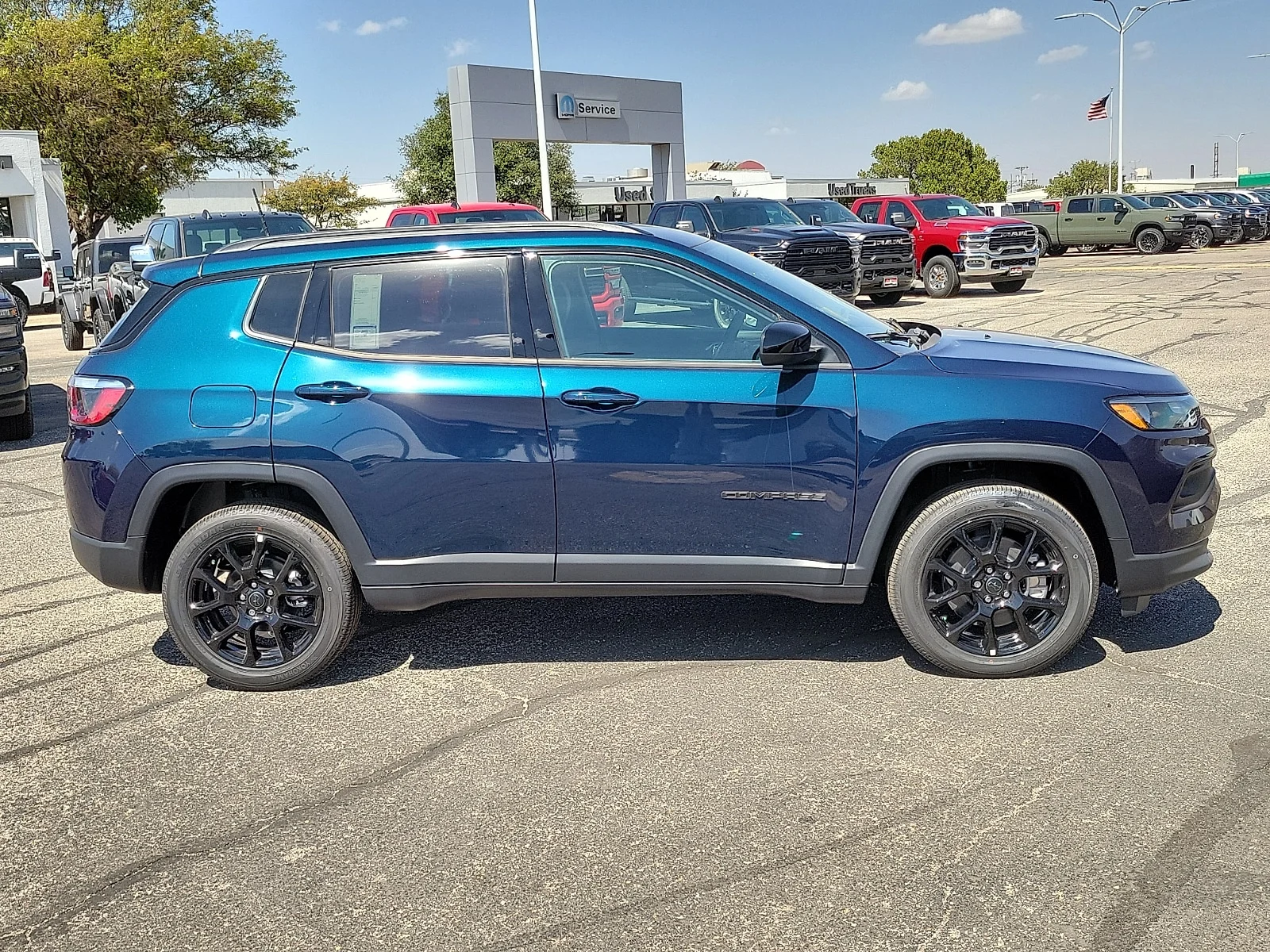 New 2026 Fathom Blue Pearl Coat Jeep LATITUDE ALTITUDE 4X4 image 5