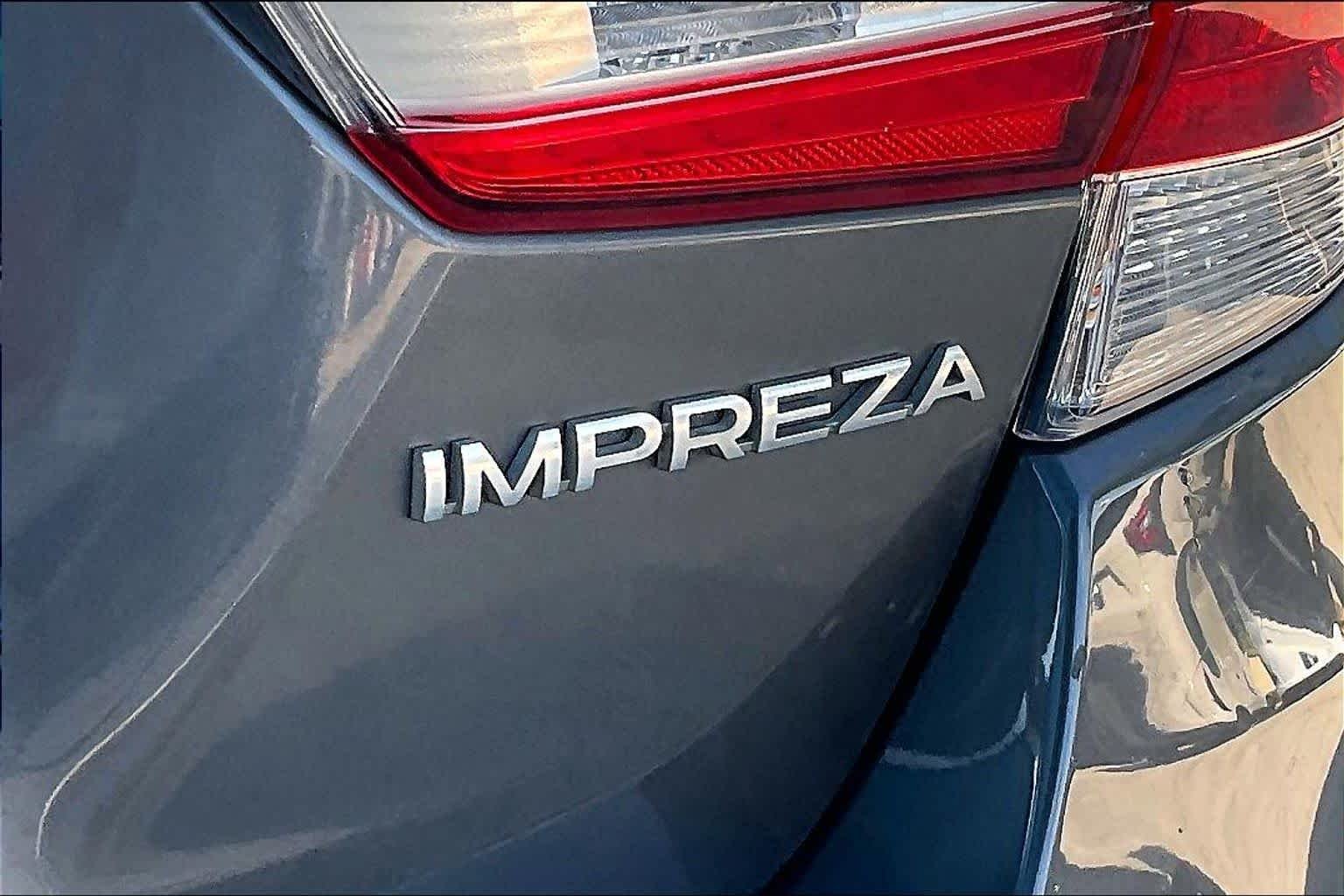 Used 2018 Magnetite Gray Metallic Subaru  image 32