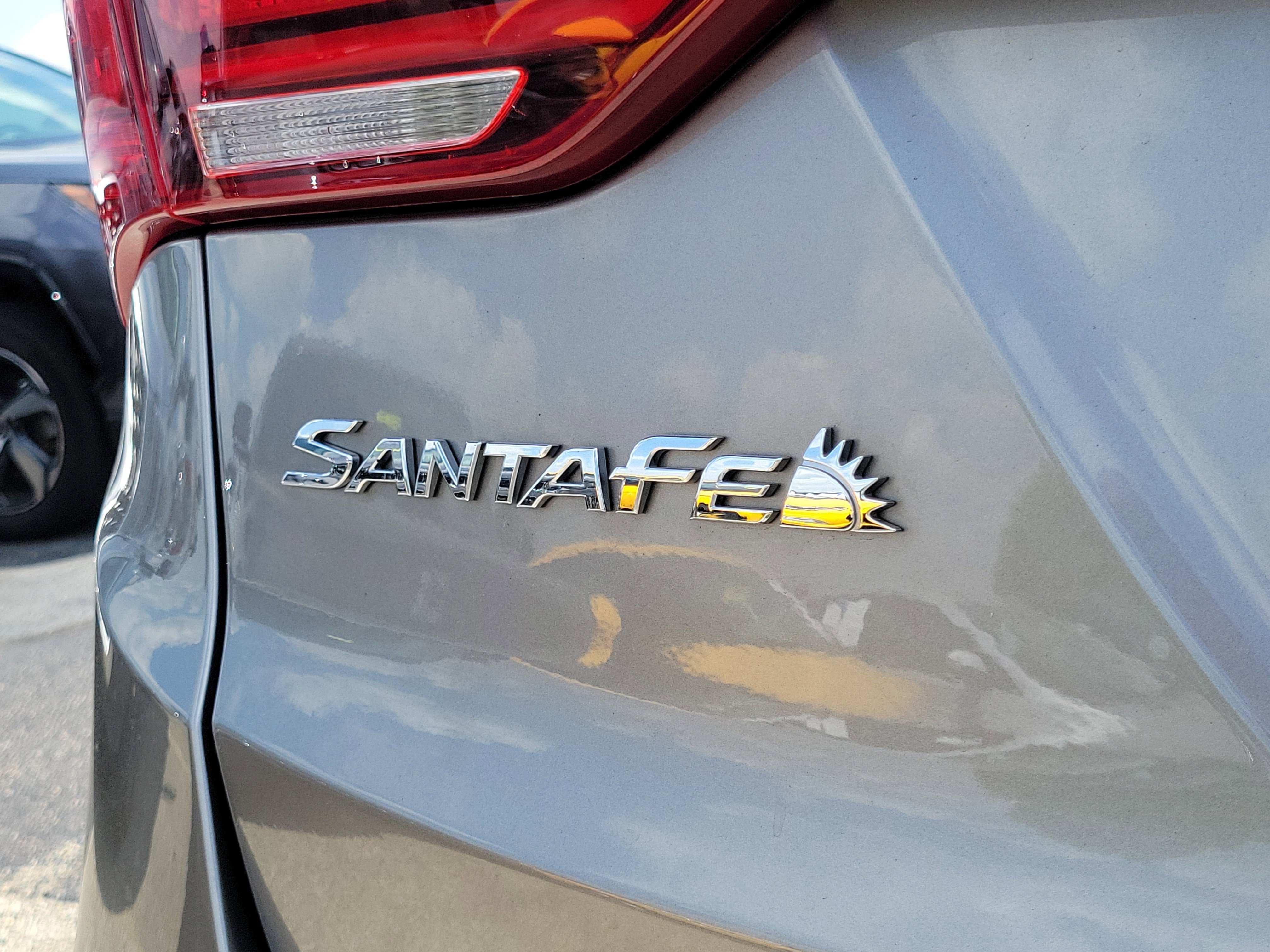 Used 2018 Mineral Gray Hyundai 2.4L image 6