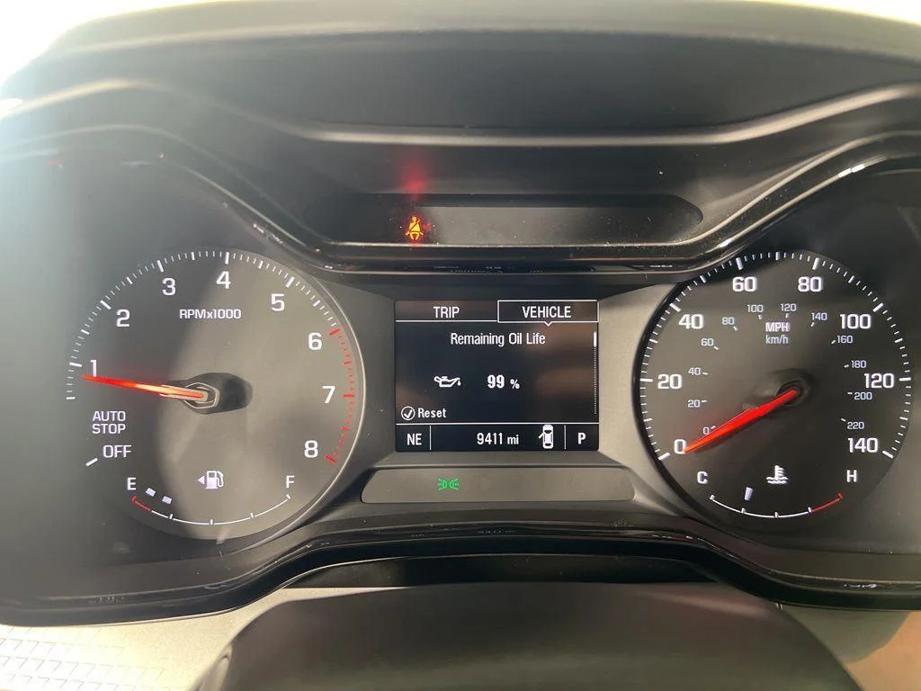 Used 2025 Black Metallic Chevrolet LS image 28