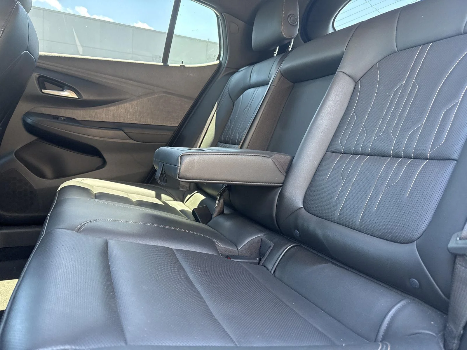 Used 2024 Moonstone Gray Metallic Buick Avenir image 10
