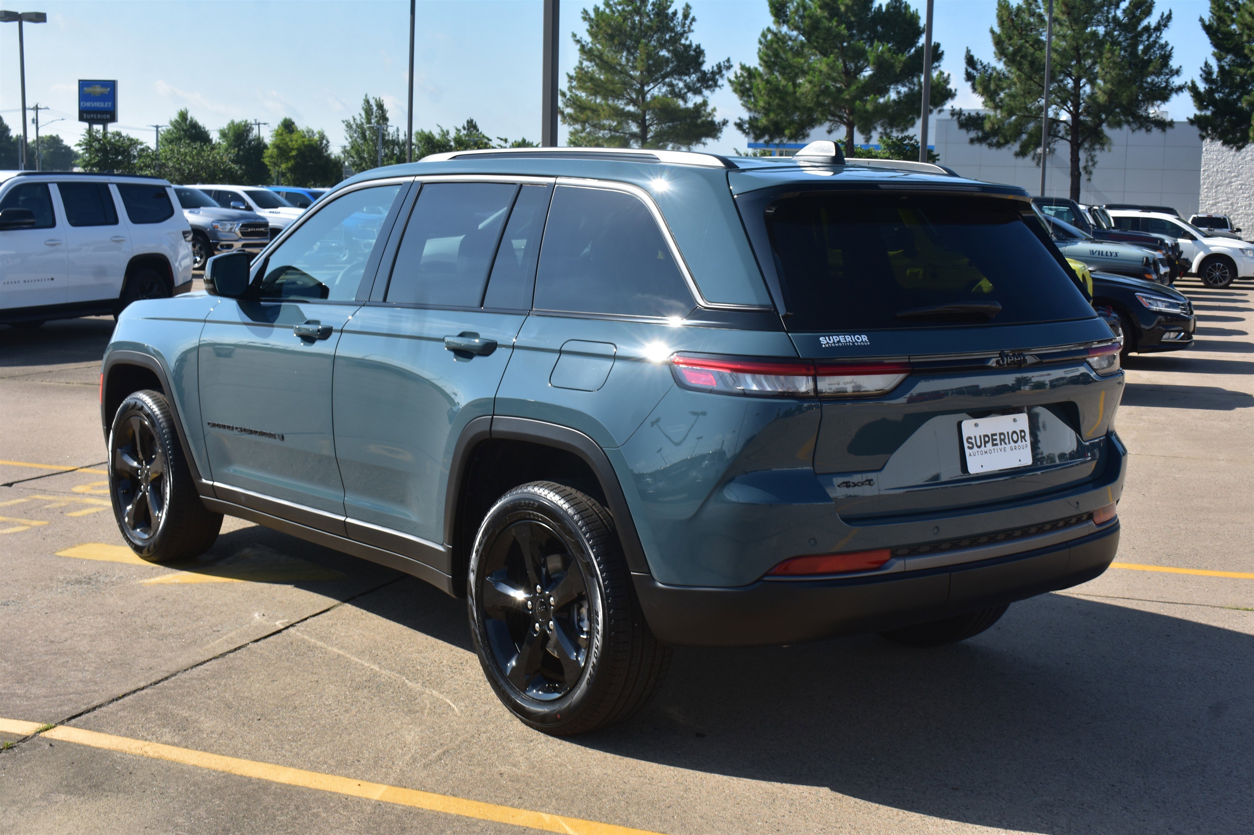 New 2026 Steel Blue Exterior Paint Jeep Limited image 8