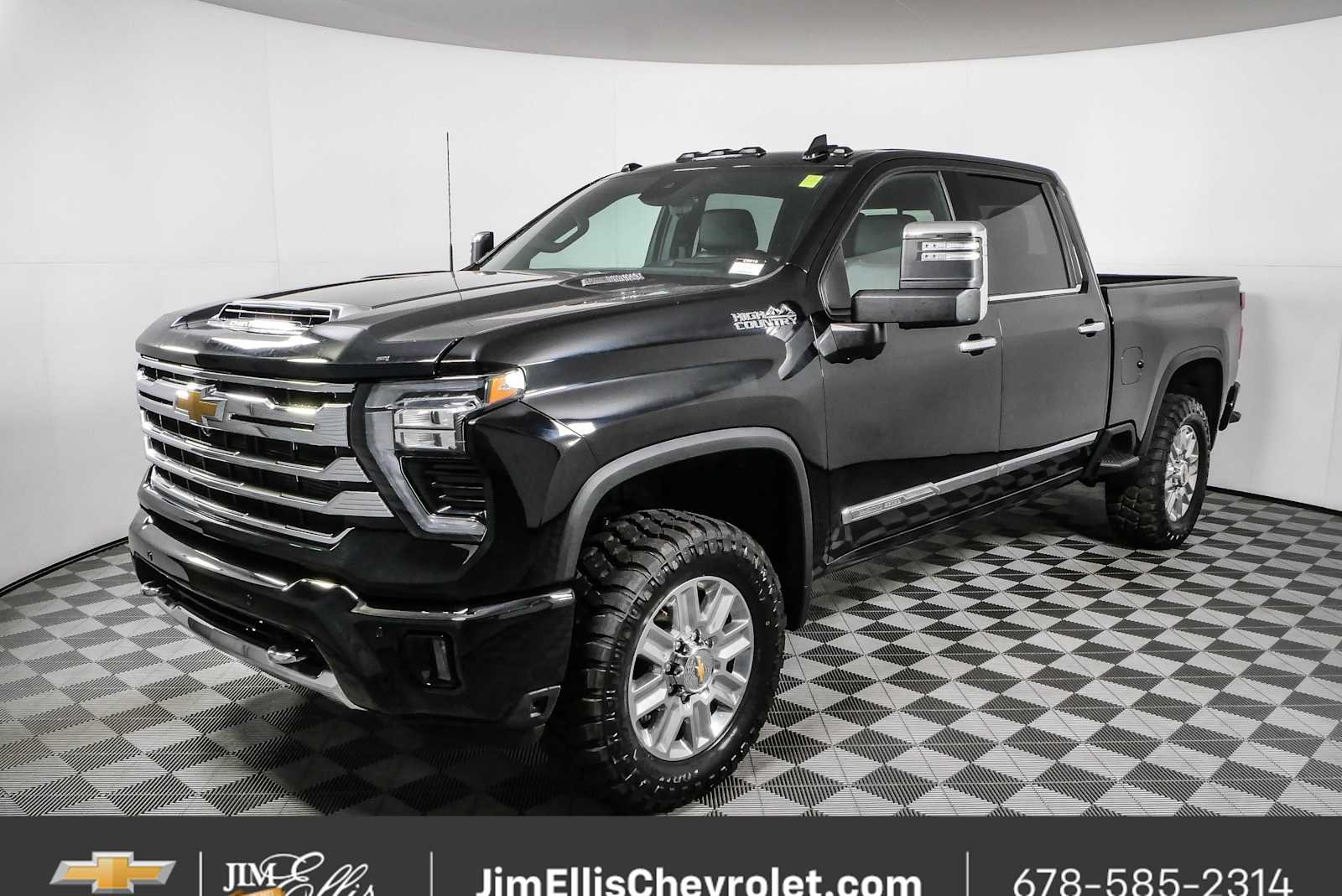 Used 2025 Black Chevrolet High Country image 26
