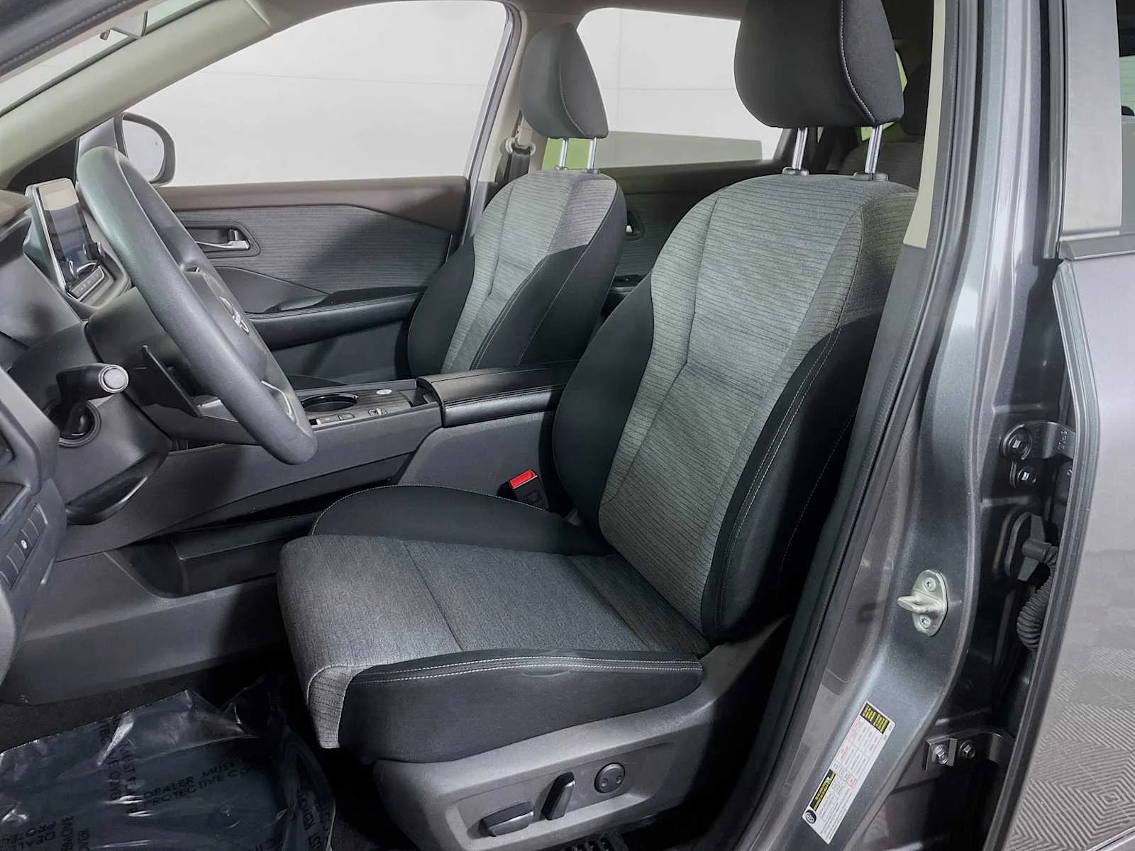 Used 2023 Gun Metallic Nissan SV image 17