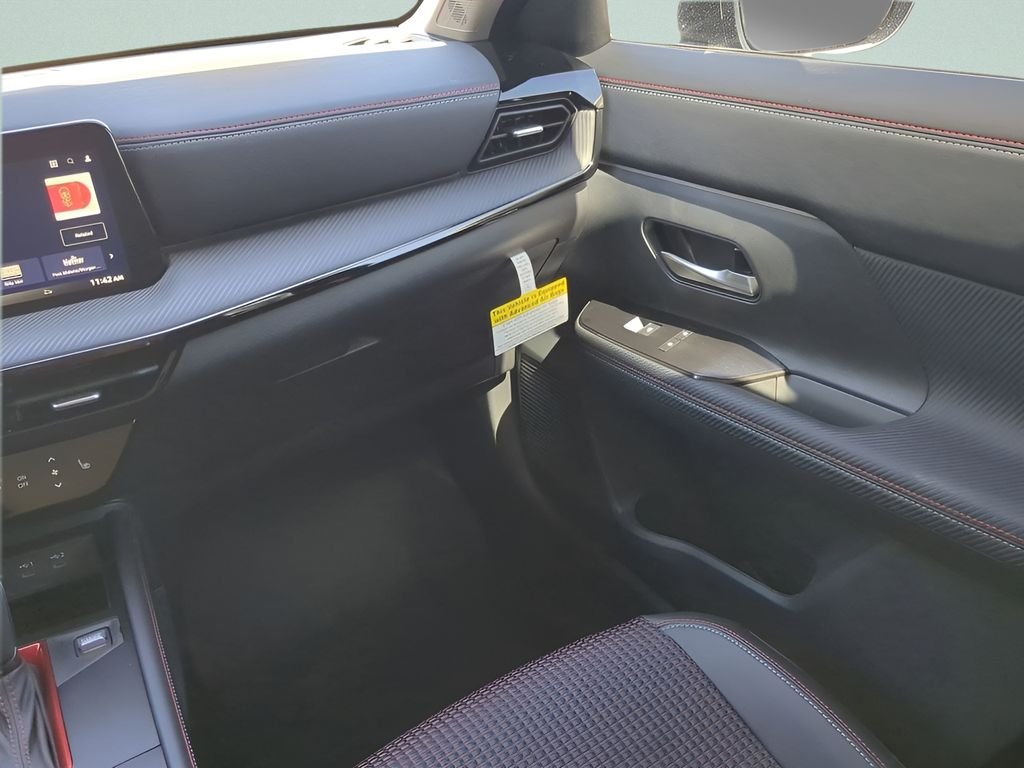 2026 Nissan KICKS SR - Photo 17