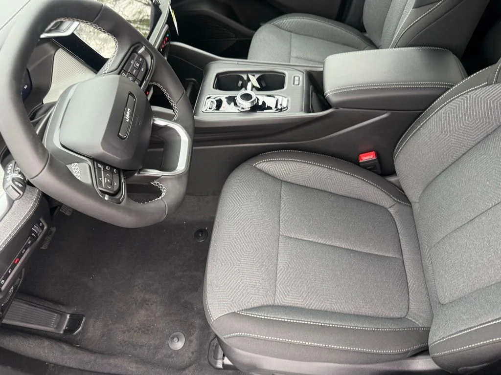 New 2026 Silver Jeep Laredo image 15