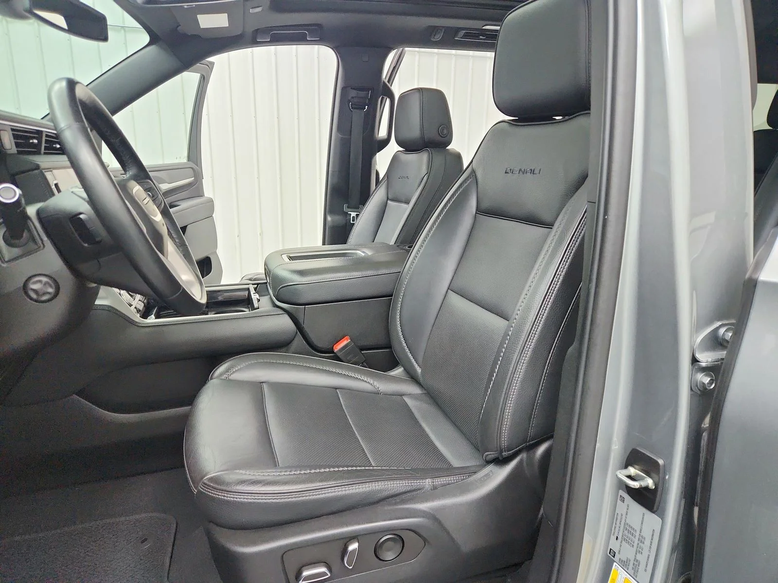 Used 2023 Sterling Metallic GMC Denali image 21
