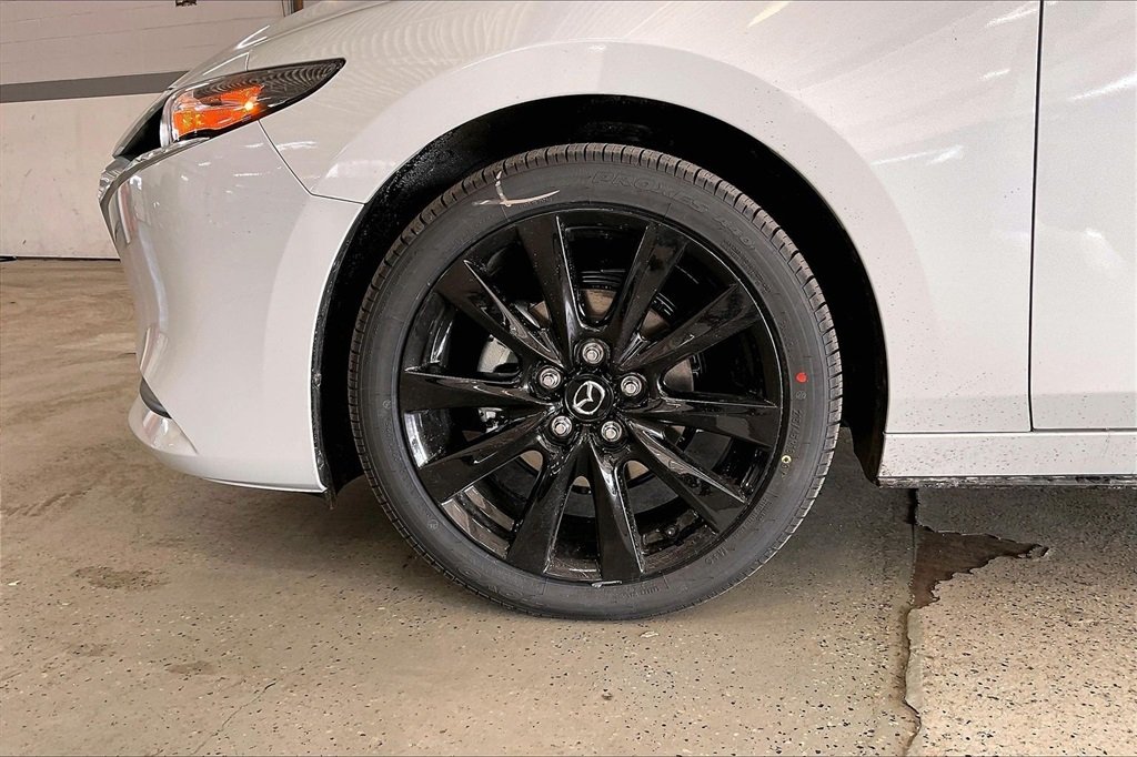 2026 MAZDA MAZDA3 - Image 11