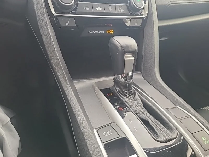 Used 2018  Honda EX-T image 15