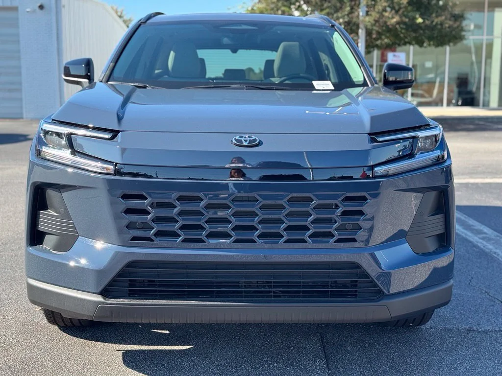 New 2026 White Toyota XLE Premium image 4