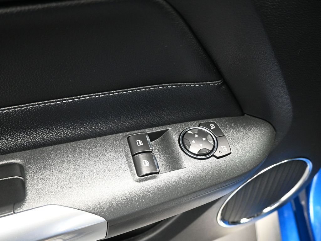 Used 2018 Blue Ford GT Premium image 11