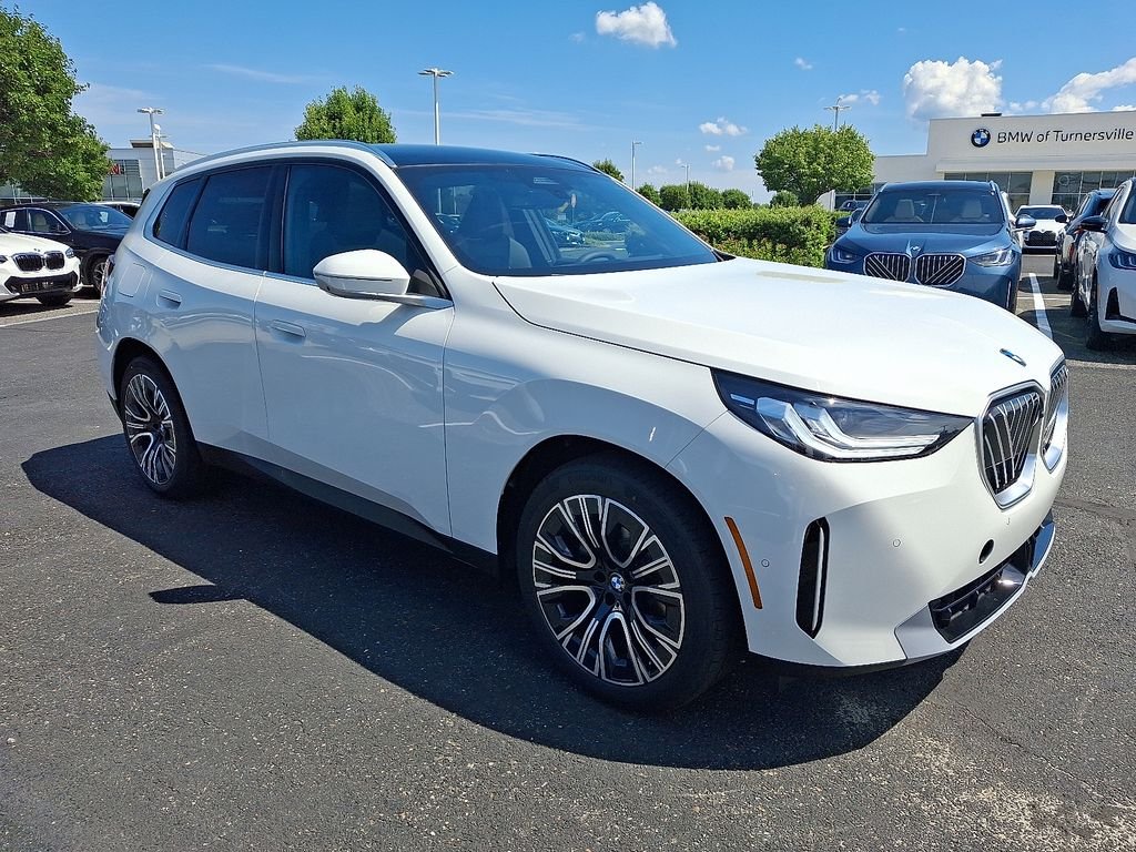 New 2026 Alpine White BMW 30 xDrive image 2