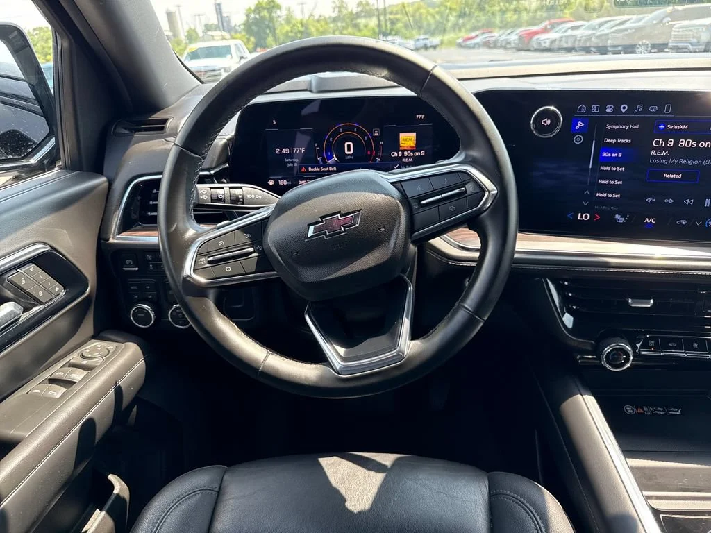 2025 Chevrolet Tahoe Z71 - Photo 12