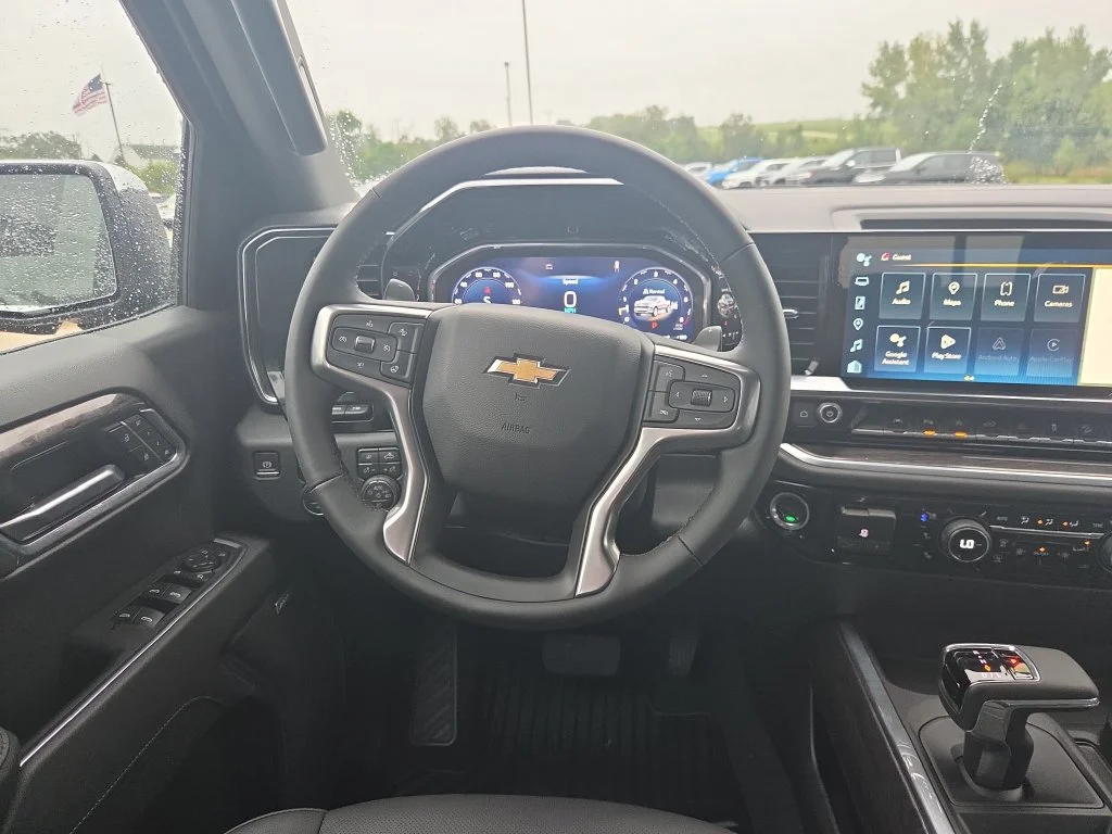 2026 Chevrolet Silverado 1500 LTZ - Photo 11