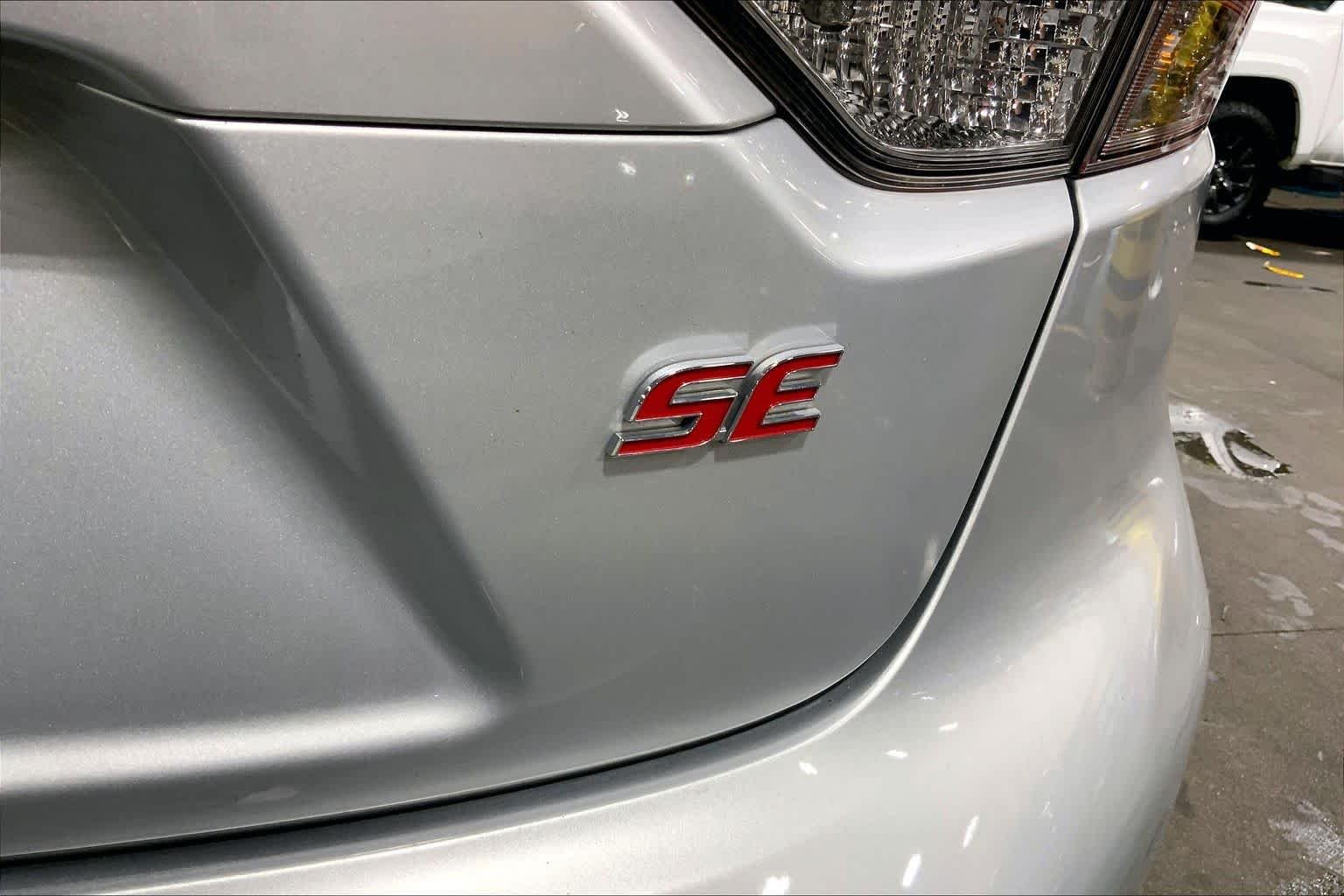 Used 2022 Classic Silver Metallic Toyota SE image 10