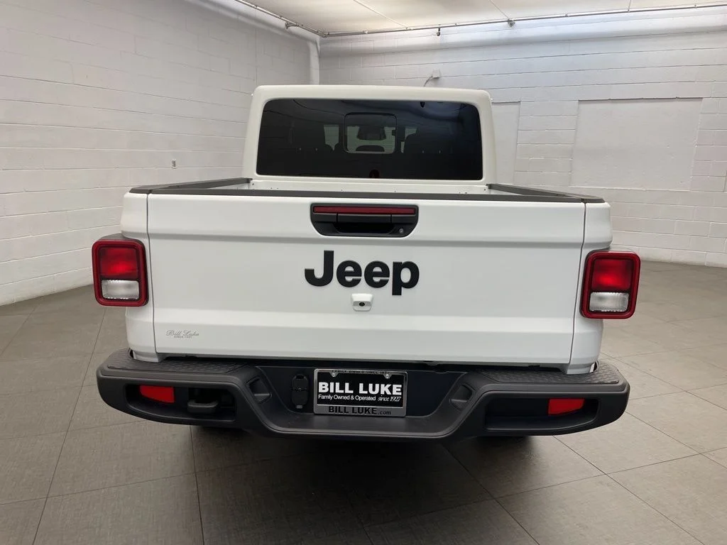 New 2026 White Jeep Sport S image 4